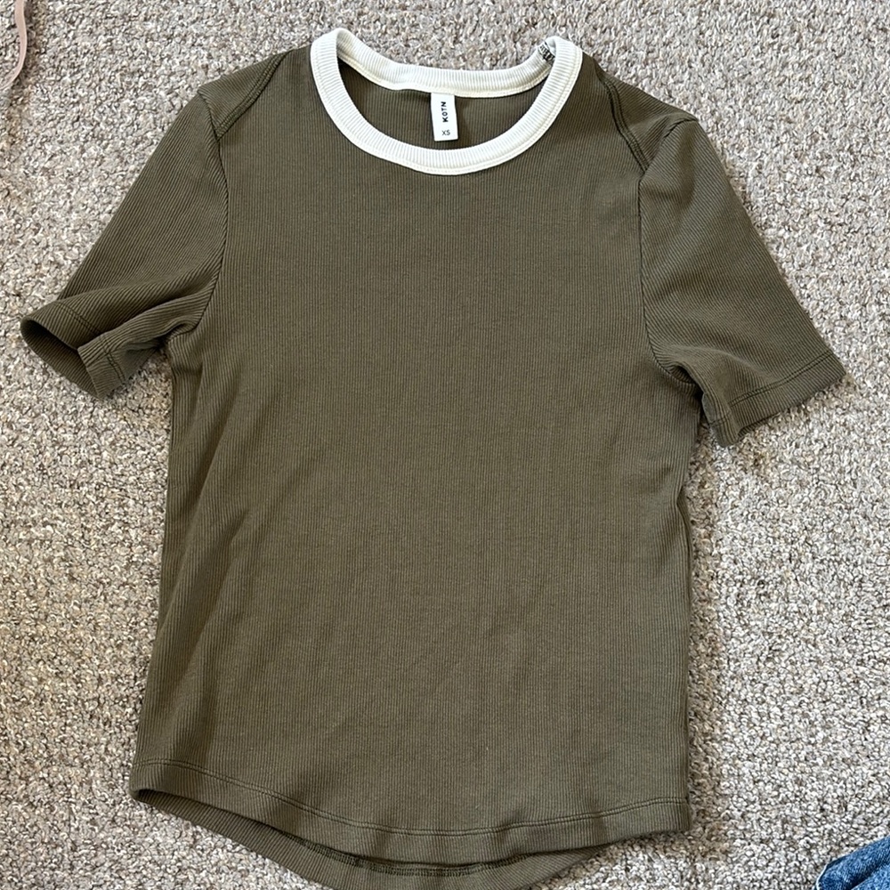 Kotn Fitted Rib Tee